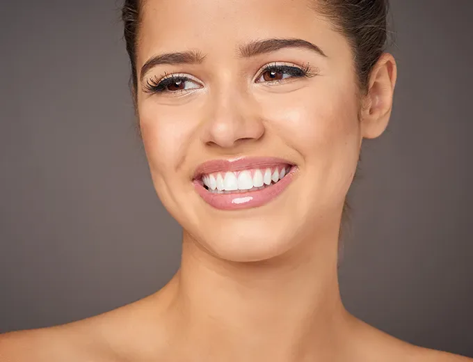 Professional teeth whitening and cosmetic dental services